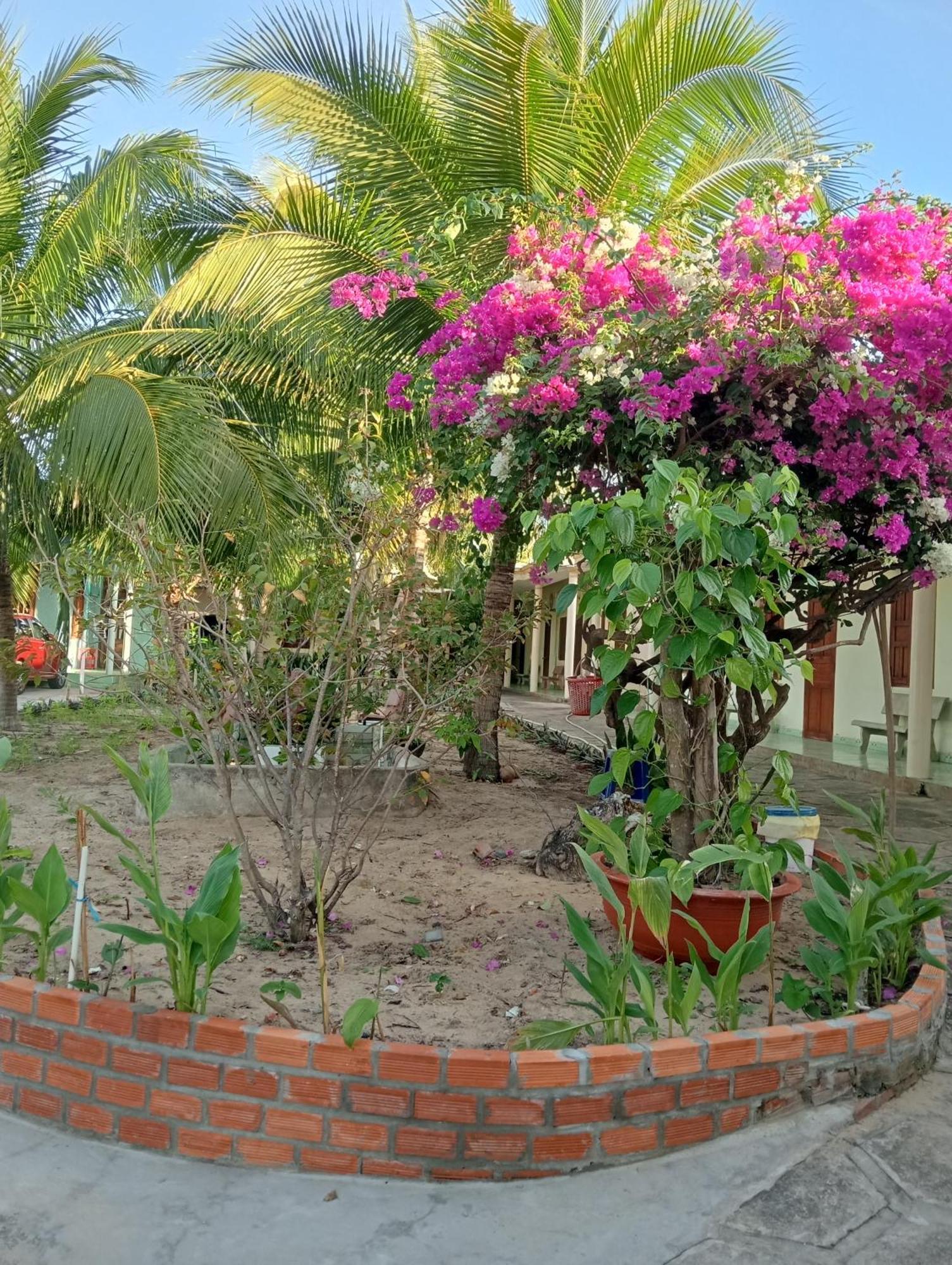 Homestay Nhat Thi Муйне Экстерьер фото