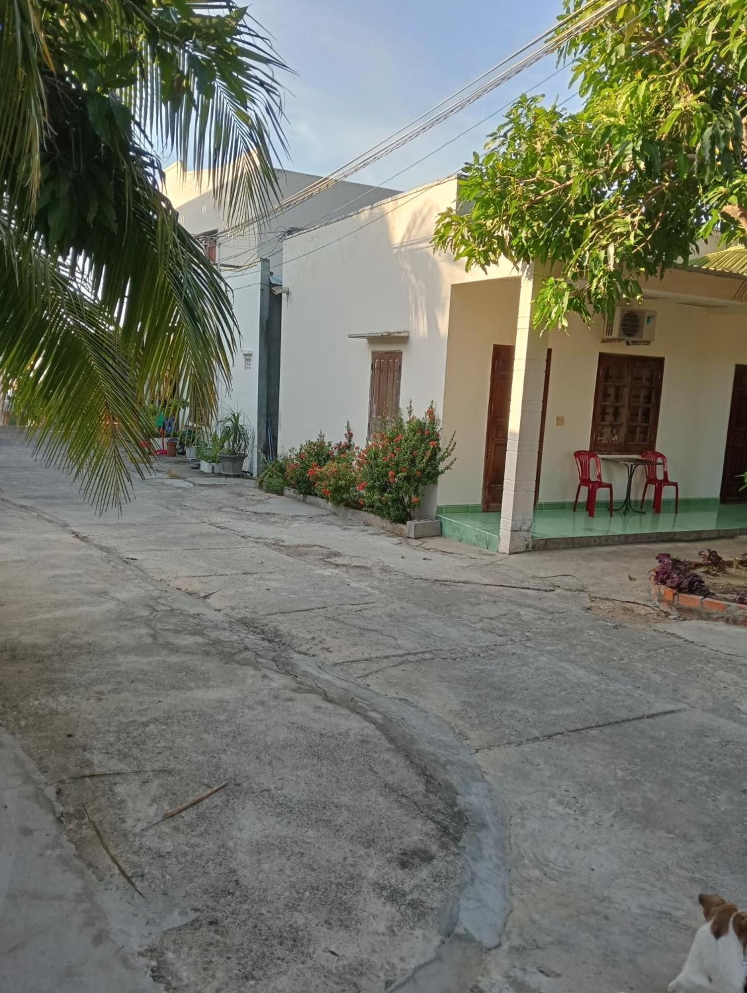 Homestay Nhat Thi Муйне Экстерьер фото